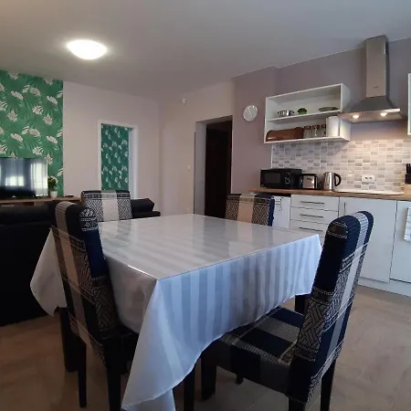 Manna Apartment