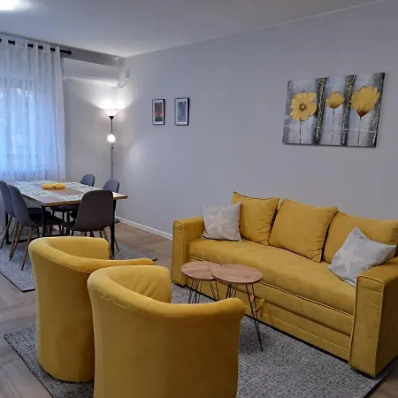 Manna Apartment *